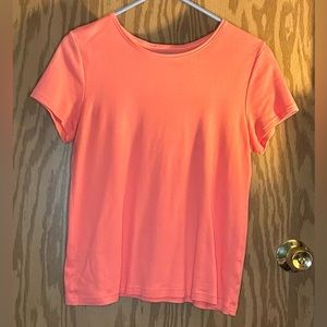 Basic tee. Croft & Barrow. Women’s cotton coral pink. Size Small. Loose fit.